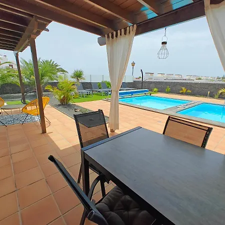 Willa Cosy Modern Casa Del Sol Naciente With Heated Pools Playa Blanca (Lanzarote)