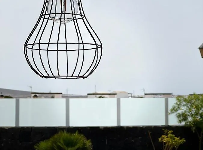 Cosy Modern Casa Del Sol Naciente With Heated Pools Playa Blanca (Lanzarote)