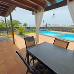 Villa Cosy Modern Casa Del Sol Naciente With Free Heated Pools Playa Blanca (Lanzarote)