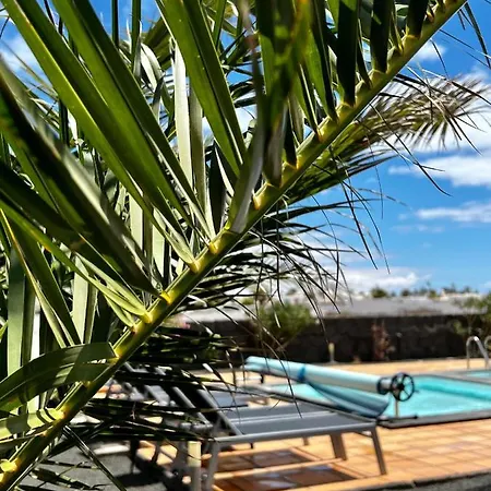 Cosy Modern Casa Del Sol Naciente With Free Heated Pools Playa Blanca