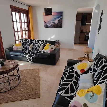 Spacious Modern With Free Heated Pools & Sunny Terrace - Casa Del Sol Naciente Villa