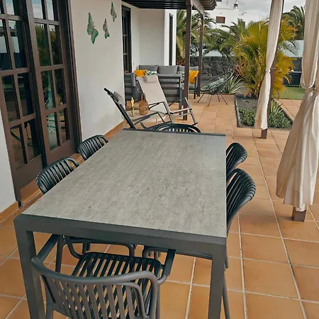 Cosy Modern Casa Del Sol Naciente With Free Heated Pools * Playa Blanca (Lanzarote)