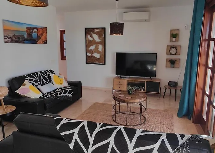 Вилла Cosy Modern Casa Del Sol Naciente With Heated Pools